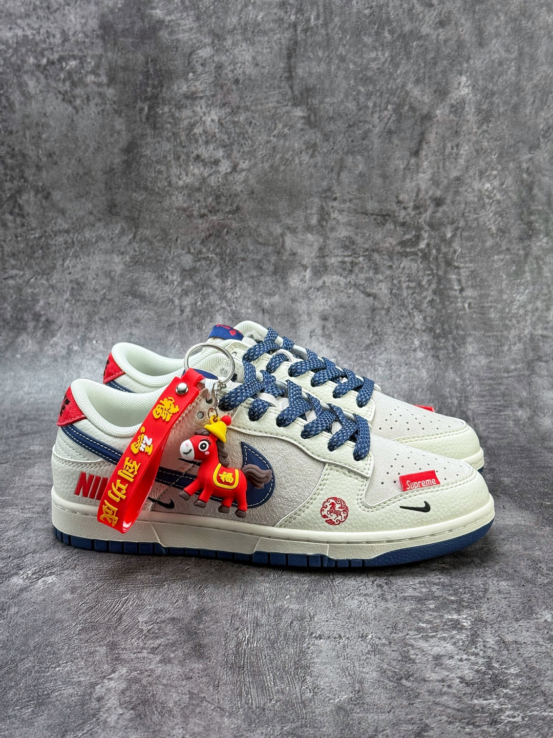 Nike SB Dunk Low 马到成功 白灰蓝三小勾满天星 FC7688-204