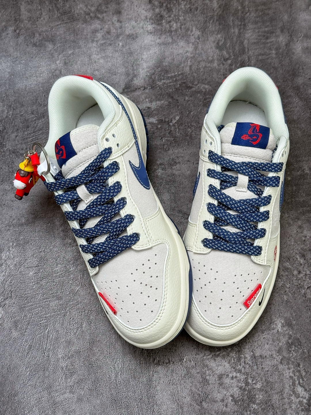 Nike SB Dunk Low 马到成功 白灰蓝三小勾满天星 FC7688-204