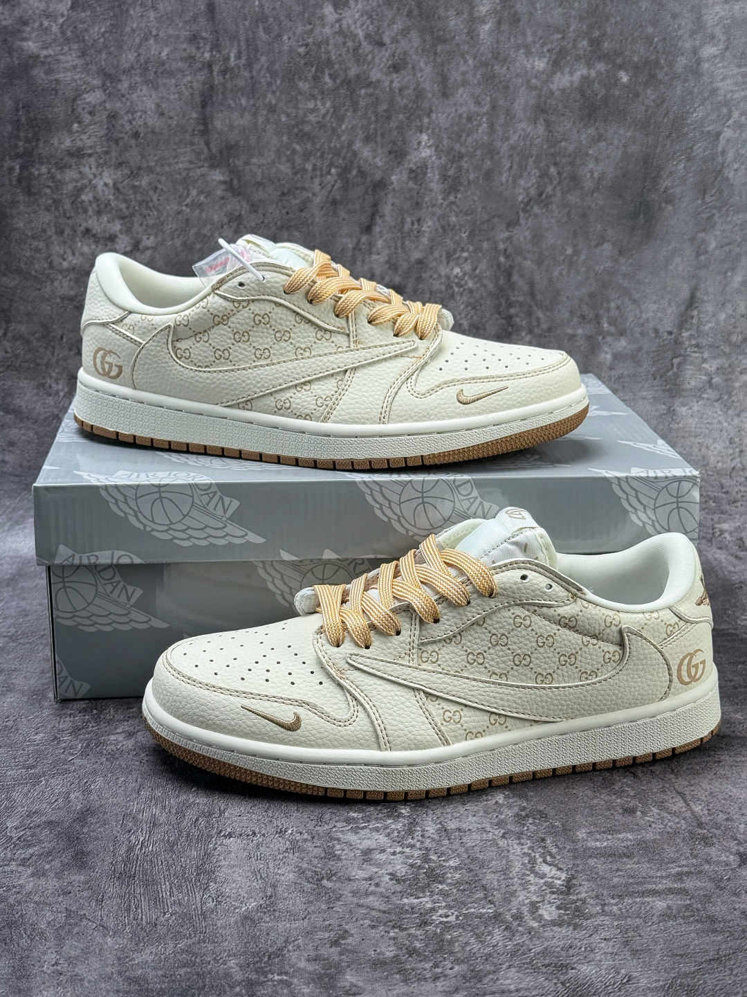 Travis Scott x Nike Air Jordan 1 Low x GUCCI Air Jordan 1 Low 反转米白小勾倒钩 纯原版本 LD2028-066-Top High Quatity Cheap Sneakers Fashion Clothing Clothes Bags handbags Shoes of all Brand wholesale With The best Quality And Beautiful Price from China Factory Chinese suppliers wholesaler seller Travis Scott x Nike Air Jordan 1 Low x GUCCI Air Jordan 1 Low 反转米白小勾倒钩 纯原版本 LD2028-066