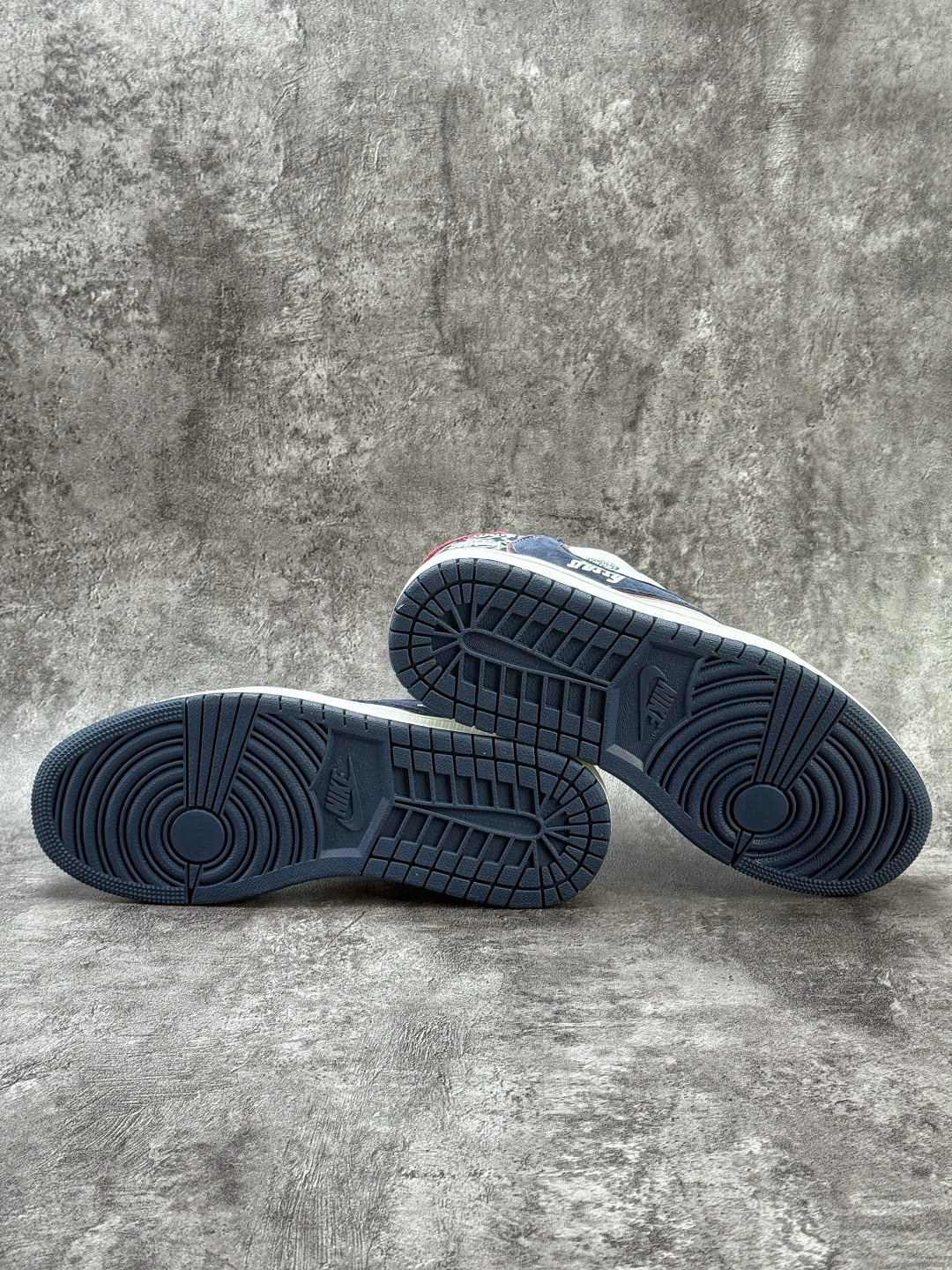 Travis Scott x Nike Air Jordan 1 Low x Stussy Air Jordan 1 Low 反转蓝白满天星倒钩 纯原版本 DZ5899-039