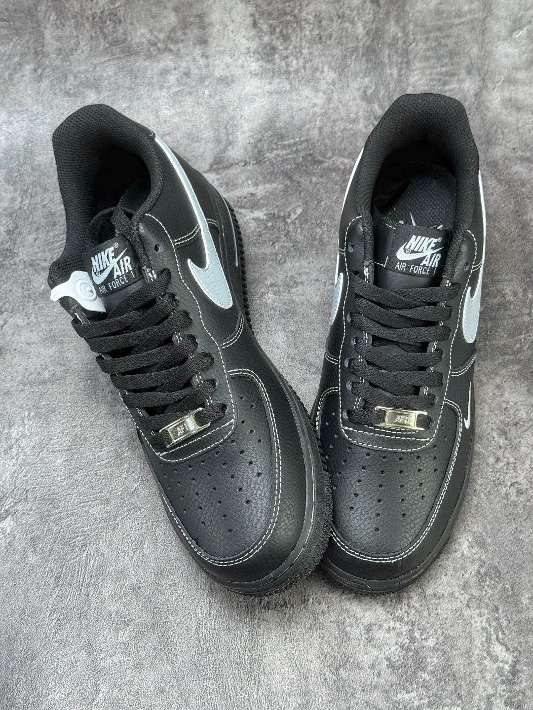 Nike Air Force 1 Low 07 黑白荔枝纹小勾 ZH0316-154-Top High Quatity Cheap Sneakers Fashion Clothing Clothes Bags handbags Shoes of all Brand wholesale With The best Quality And Beautiful Price from China Factory Chinese suppliers wholesaler seller Nike Air Force 1 Low 07 黑白荔枝纹小勾 ZH0316-154