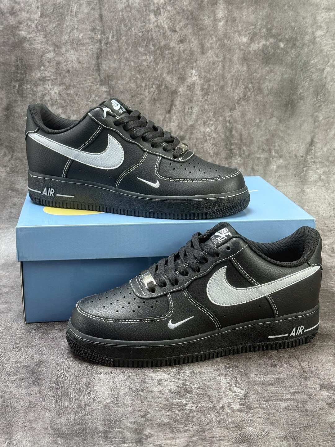Nike Air Force 1 Low 07 黑白荔枝纹小勾 ZH0316-154-Top High Quatity Cheap Sneakers Fashion Clothing Clothes Bags handbags Shoes of all Brand wholesale With The best Quality And Beautiful Price from China Factory Chinese suppliers wholesaler seller Nike Air Force 1 Low 07 黑白荔枝纹小勾 ZH0316-154