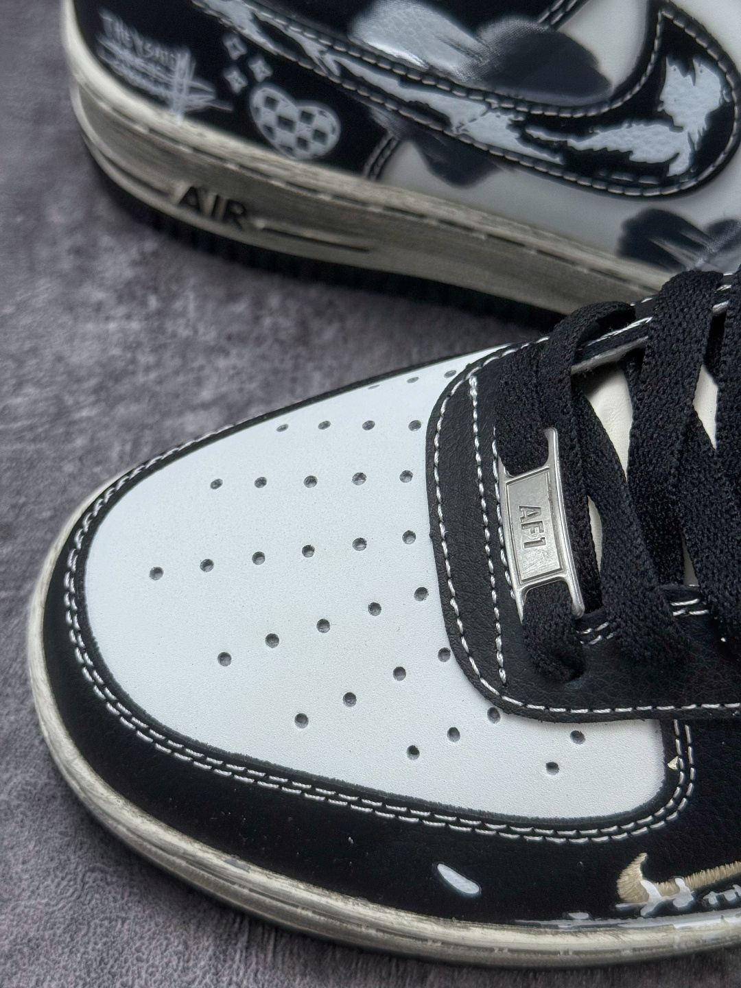 Nike Air Force 1 Low 07 黑白涂鸦小勾 DB3301-808-Top High Quatity Cheap Sneakers Fashion Clothing Clothes Bags handbags Shoes of all Brand wholesale With The best Quality And Beautiful Price from China Factory Chinese suppliers wholesaler seller Nike Air Force 1 Low 07 黑白涂鸦小勾 DB3301-808