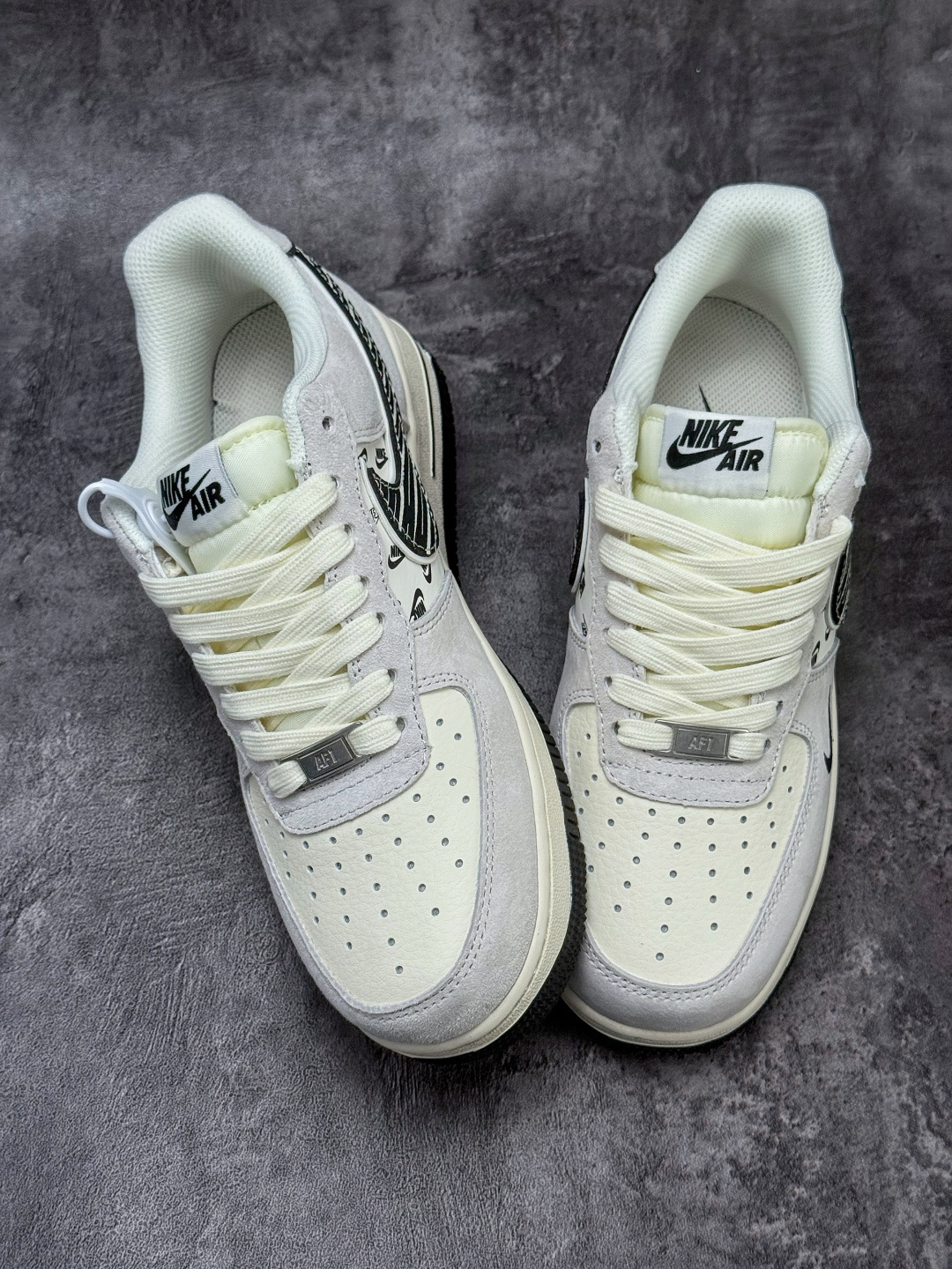 Nike Air Force 1 Low 07 灰白小勾 JP8028-068-Top High Quatity Cheap Sneakers Fashion Clothing Clothes Bags handbags Shoes of all Brand wholesale With The best Quality And Beautiful Price from China Factory Chinese suppliers wholesaler seller Nike Air Force 1 Low 07 灰白小勾 JP8028-068