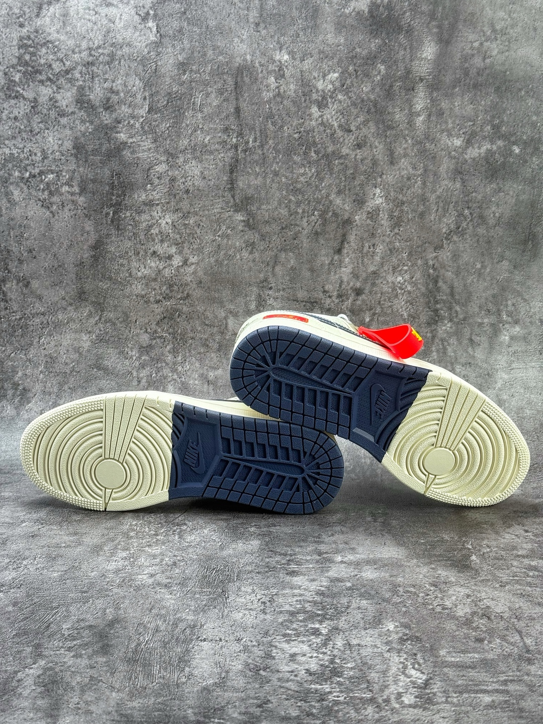 Nike Jordan Air Jordan 1 马年大吉 白蓝红双小勾 FC7688-198-莆田鞋,莆田鞋货源,高仿鞋,高仿鞋货源,安福档口,莆田高仿鞋,莆田鞋批发,高仿鞋批发,莆田高仿运动鞋,高仿运动鞋,莆田运动鞋 Nike Jordan Air Jordan 1 马年大吉 白蓝红双小勾 FC7688-198