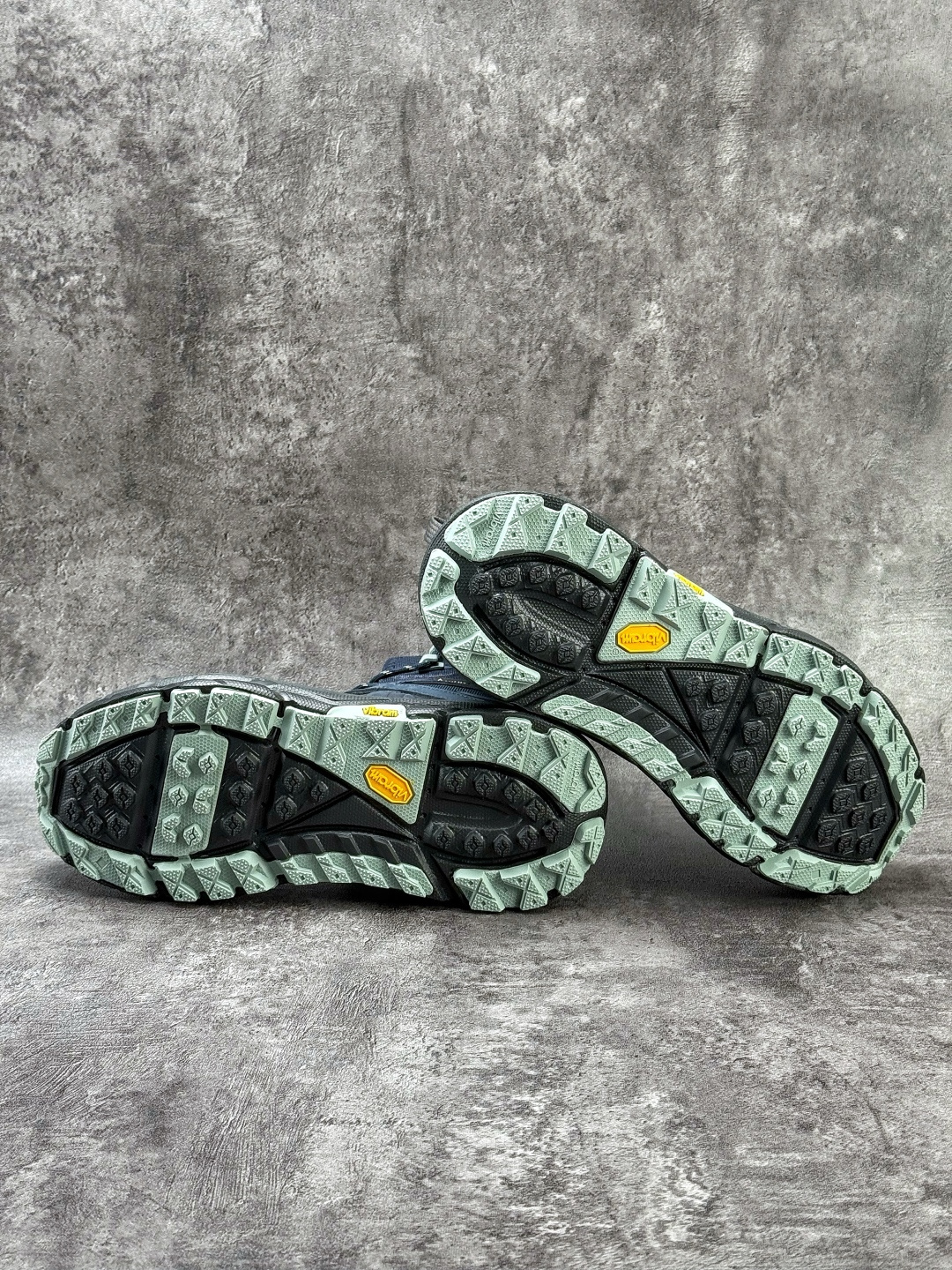 HOKA ONE ONE TOR ULTRA 托亚男女户外高低帮防水减震功能徒步鞋 1144651/BJDT