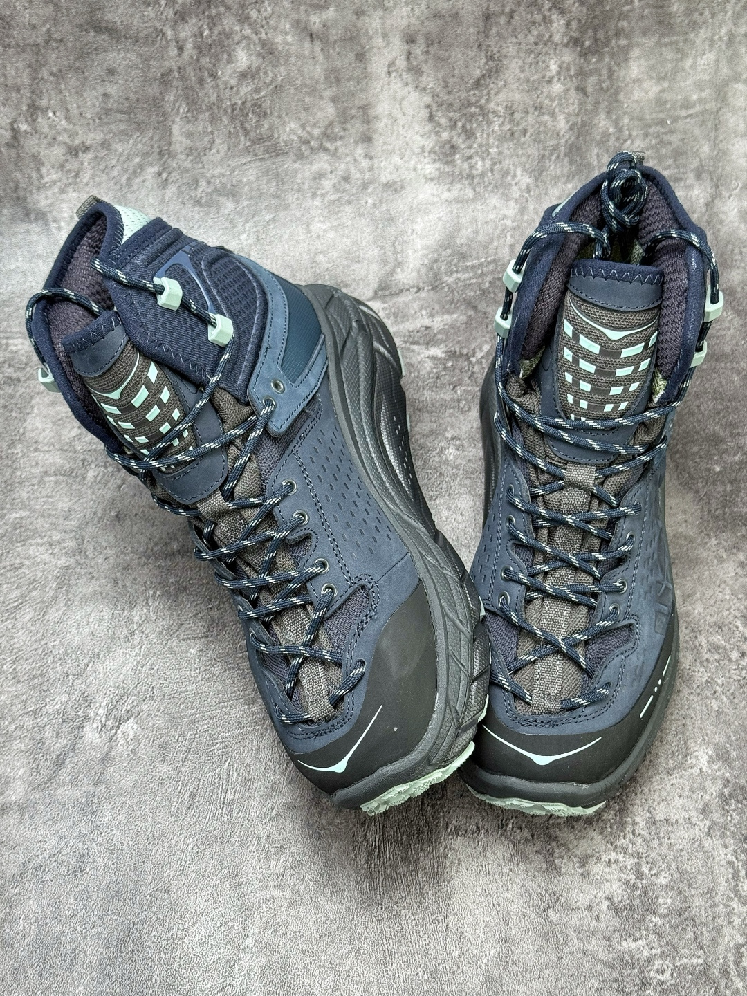HOKA ONE ONE TOR ULTRA 托亚男女户外高低帮防水减震功能徒步鞋 1144651/BJDT