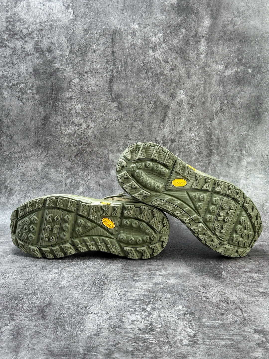 HOKA ONE ONE TOR ULTRA 托亚男女户外高低帮防水减震功能徒步鞋 1129958/BOIG-Top High Quatity Cheap Sneakers Fashion Clothing Clothes Bags handbags Shoes of all Brand wholesale With The best Quality And Beautiful Price from China Factory Chinese suppliers wholesaler seller HOKA ONE ONE TOR ULTRA 托亚男女户外高低帮防水减震功能徒步鞋 1129958/BOIG