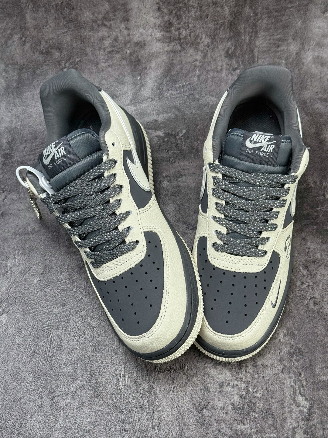 Nike Air Force 1 Low 07 x OFF-WHITE 白灰小勾满天星 XL1979-130