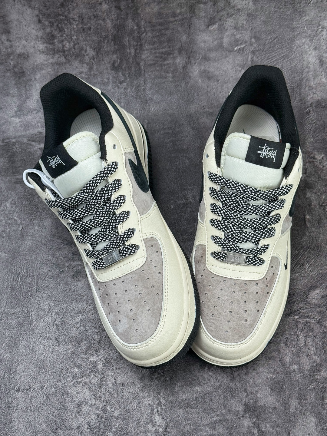 210 Nike Air Force 1 Low 07 x Stussy 白灰黑小勾满天星 XD9314-617-Chinese UA Cheap High Quatity Brand Clothes Bags handbags Sneakers wholesale wholesaler seller from China Factory suppliers Fashion Clothing Shoes best Quality Beautiful Price 210 Nike Air Force 1 Low 07 x Stussy 白灰黑小勾满天星 XD9314-617