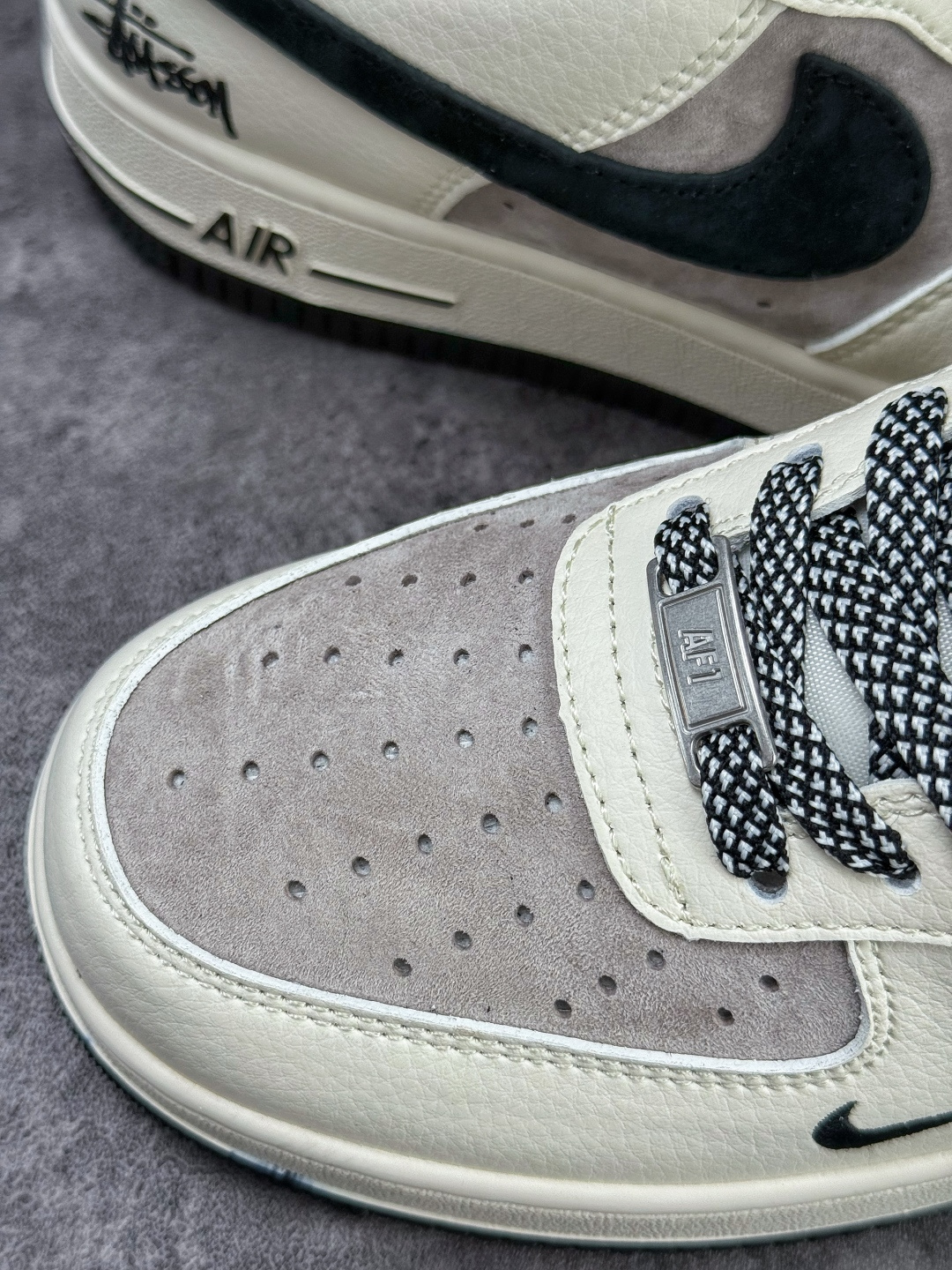 210 Nike Air Force 1 Low 07 x Stussy 白灰黑小勾满天星 XD9314-617-Chinese UA Cheap High Quatity Brand Clothes Bags handbags Sneakers wholesale wholesaler seller from China Factory suppliers Fashion Clothing Shoes best Quality Beautiful Price 210 Nike Air Force 1 Low 07 x Stussy 白灰黑小勾满天星 XD9314-617