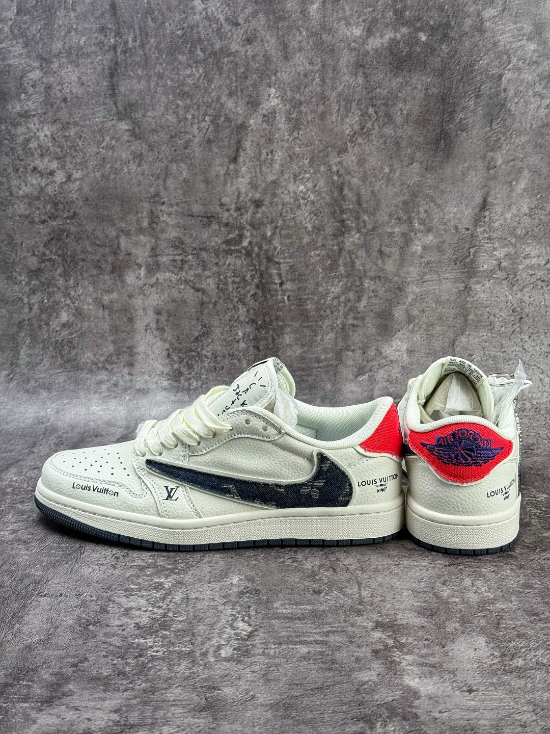 Travis Scott x Nike Air Jordan 1 Low x Louis Vuitton Air Jordan 1 Low 反转白黑倒钩 纯原版本 JW1188-168 Travis Scott x Nike Air Jordan 1 Low x Louis Vuitton Air Jordan 1 Low 反转白黑倒钩 纯原版本 JW1188-168