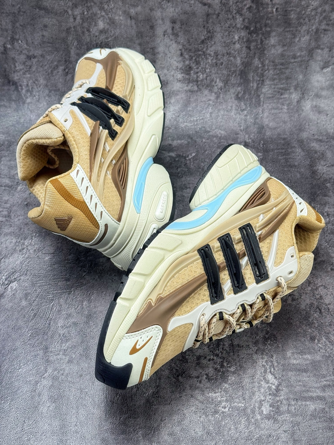 Pharrell x AD Originals Adistar Jellyfish Williams Focus 米棕黑 复古休闲运动老爹水母鞋 JP9277 Pharrell x AD Originals Adistar Jellyfish Williams Focus 米棕黑 复古休闲运动老爹水母鞋 JP9277