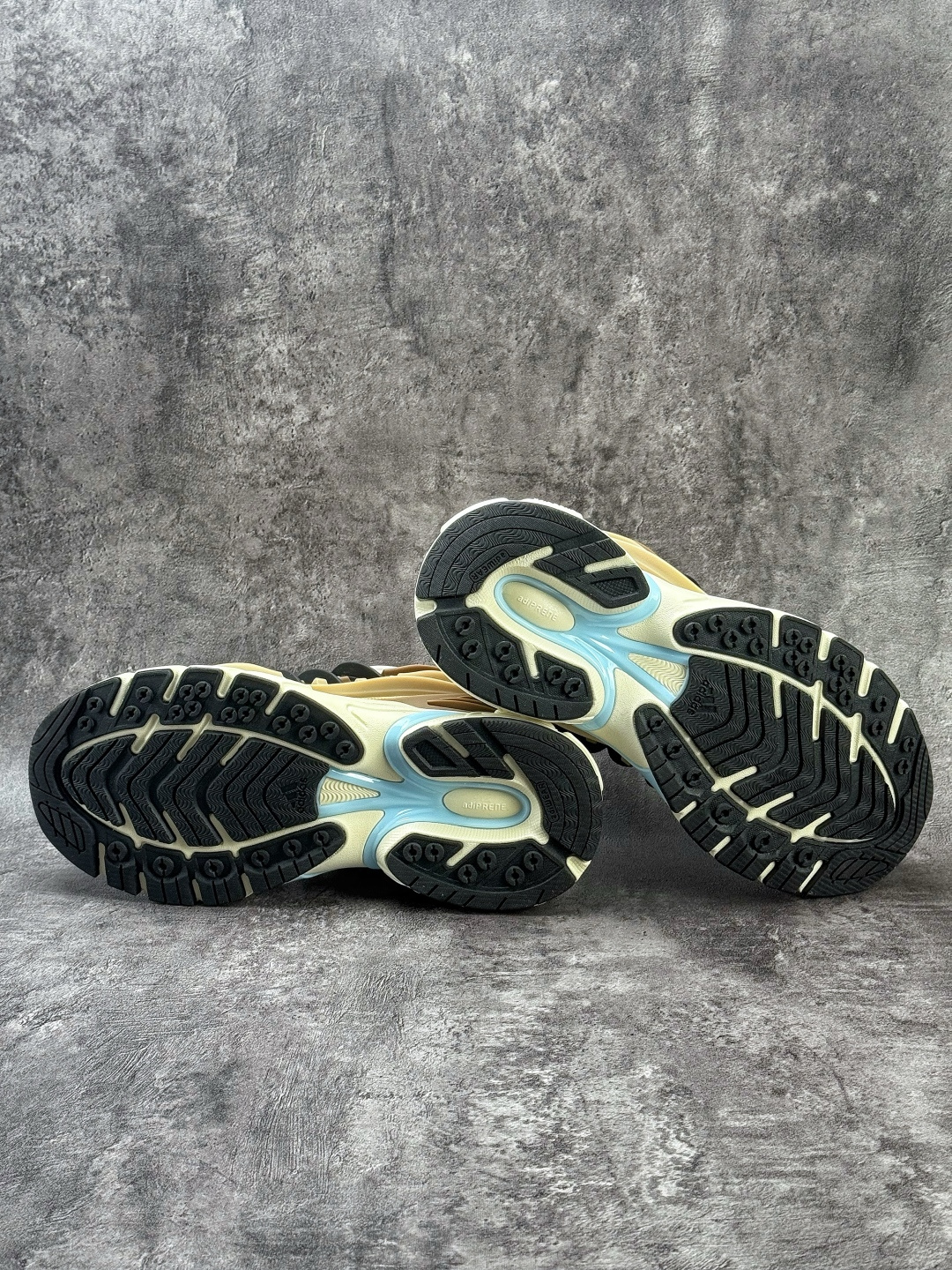 Pharrell x AD Originals Adistar Jellyfish Williams Focus 米棕黑 复古休闲运动老爹水母鞋 JP9277 Pharrell x AD Originals Adistar Jellyfish Williams Focus 米棕黑 复古休闲运动老爹水母鞋 JP9277