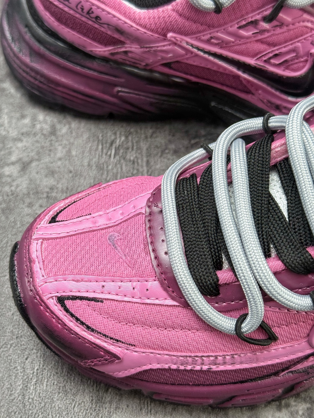 Nike INITIATOR RNR 复古做旧 解构绑带 舒适百搭防滑耐磨 低帮跑步鞋 394055-100 Nike INITIATOR RNR 复古做旧 解构绑带 舒适百搭防滑耐磨 低帮跑步鞋 394055-100