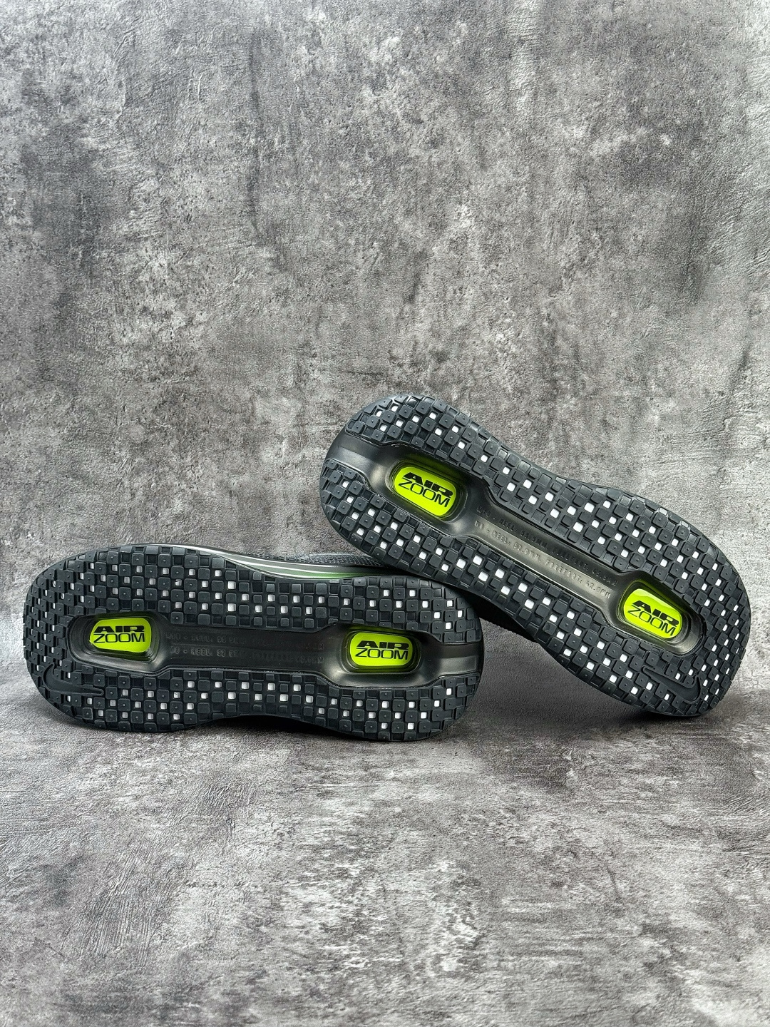 NIKE ZOOM PREMIUM 运动休闲跑鞋 耐克双层厚底 HQ2050-001 NIKE ZOOM PREMIUM 运动休闲跑鞋 耐克双层厚底 HQ2050-001