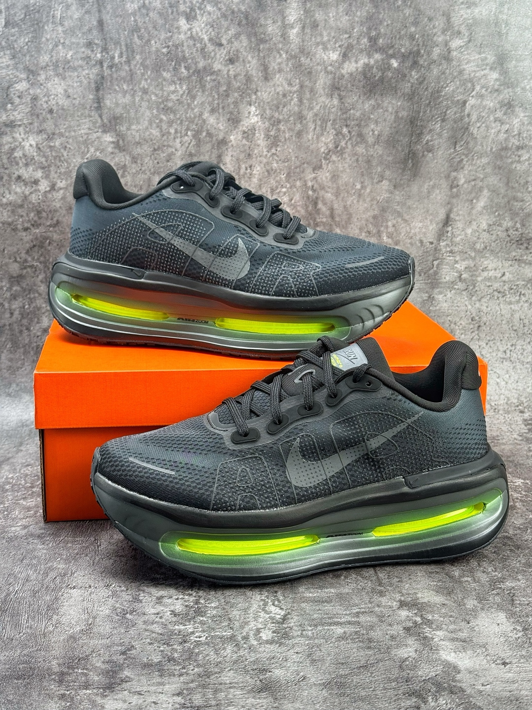 NIKE ZOOM PREMIUM 运动休闲跑鞋 耐克双层厚底 HQ2050-001 NIKE ZOOM PREMIUM 运动休闲跑鞋 耐克双层厚底 HQ2050-001