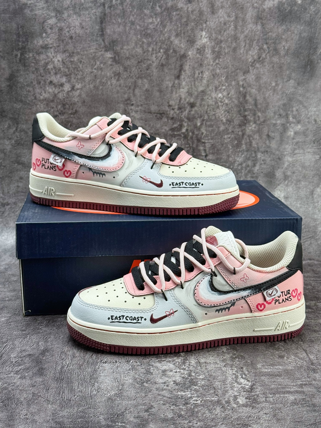 220 Nike Air Force 1 Low 07 蓝白粉涂鸦小勾绑带 FB1839-125-Chinese UA Cheap High Quatity Brand Clothes Bags handbags Sneakers wholesale wholesaler seller from China Factory suppliers Fashion Clothing Shoes best Quality Beautiful Price 220 Nike Air Force 1 Low 07 蓝白粉涂鸦小勾绑带 FB1839-125