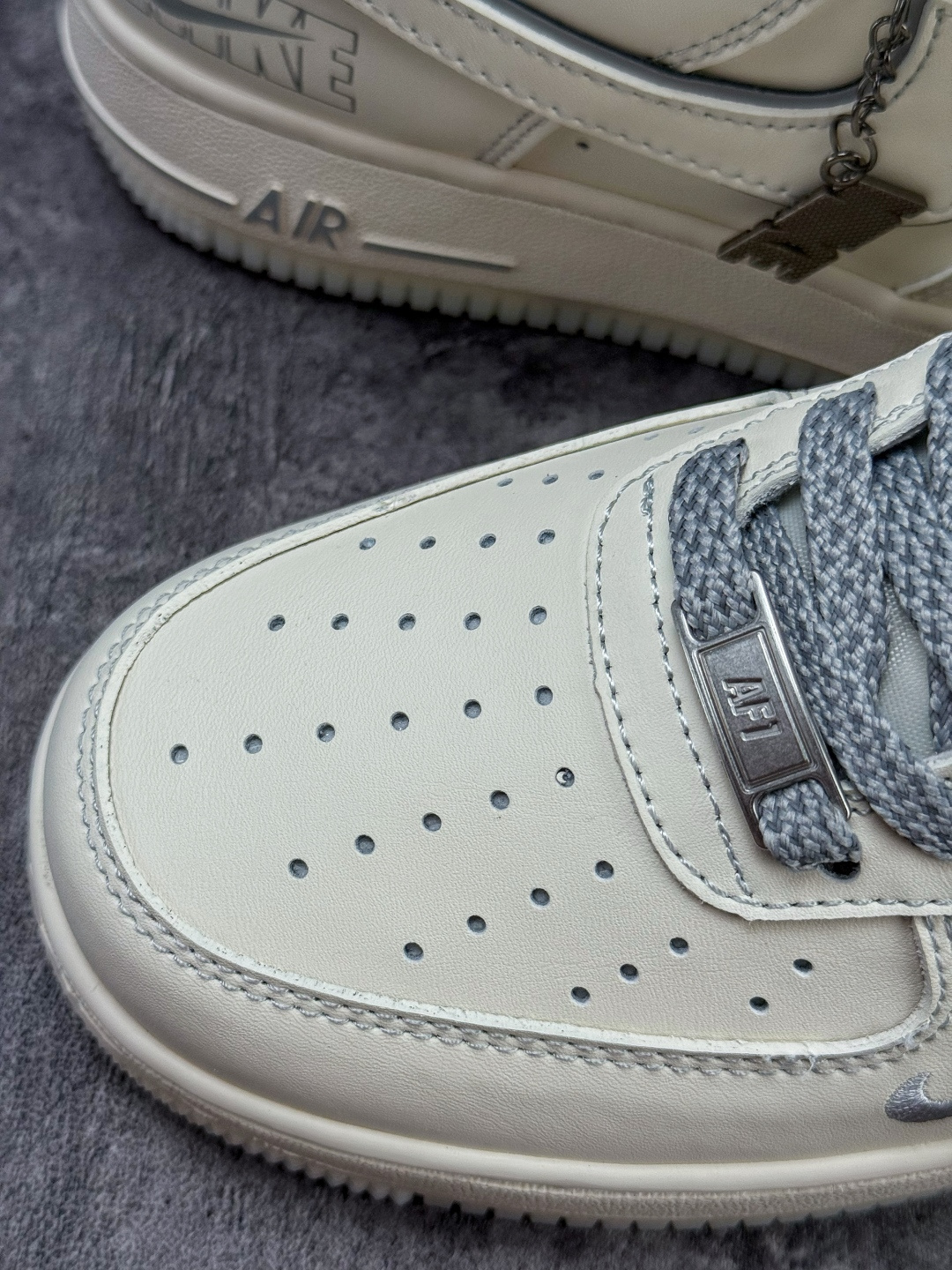 Nike Air Force 1 Low 07 白灰小勾满天星 SM6668-133 Nike Air Force 1 Low 07 白灰小勾满天星 SM6668-133