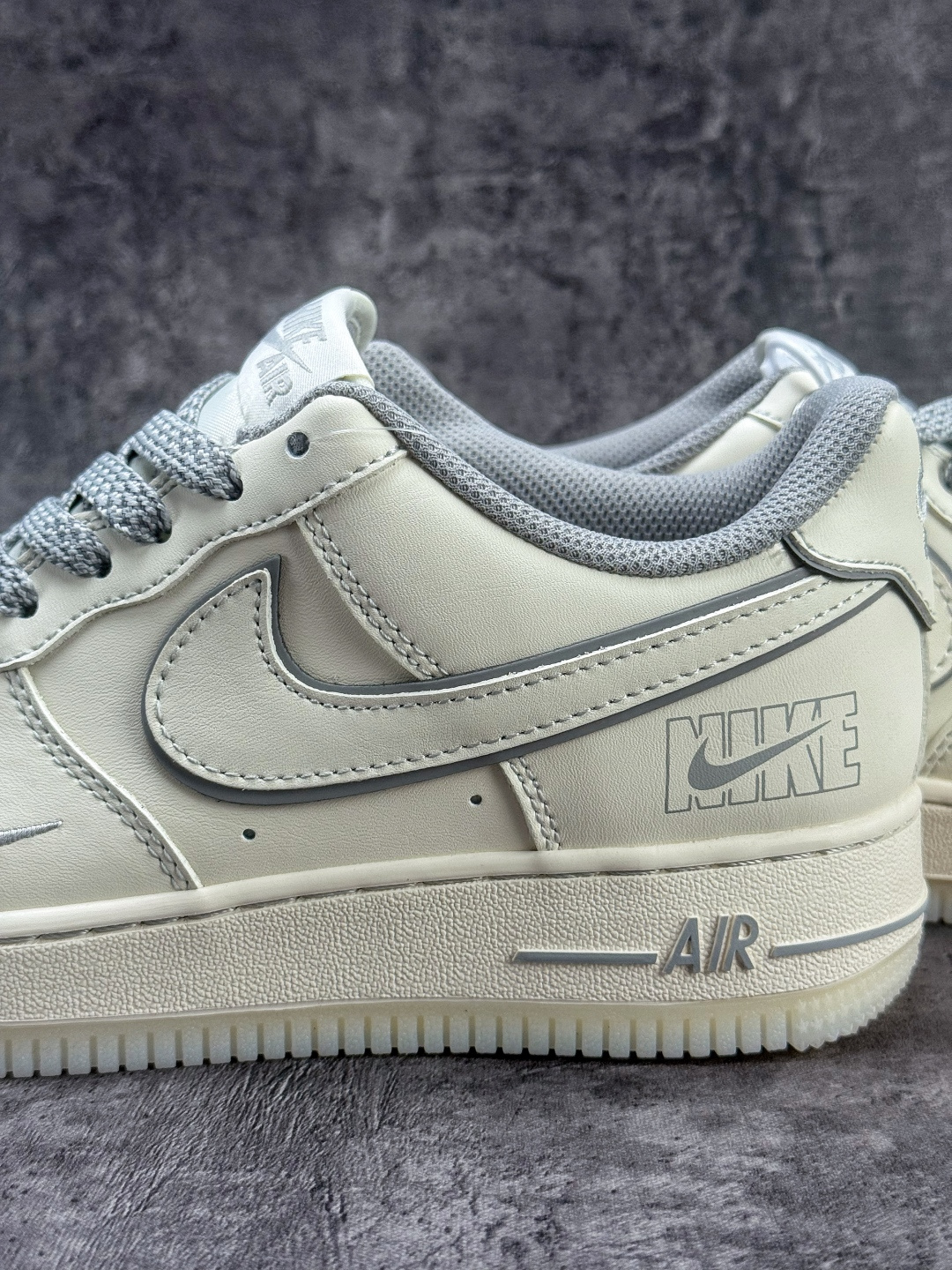 Nike Air Force 1 Low 07 白灰小勾满天星 SM6668-133 Nike Air Force 1 Low 07 白灰小勾满天星 SM6668-133