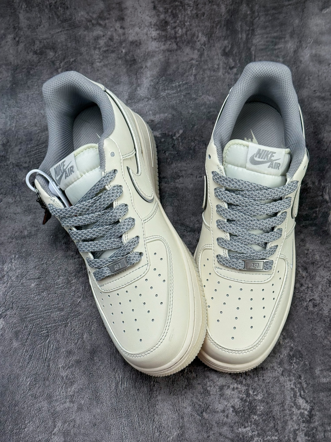 Nike Air Force 1 Low 07 白灰小勾满天星 SM6668-133 Nike Air Force 1 Low 07 白灰小勾满天星 SM6668-133