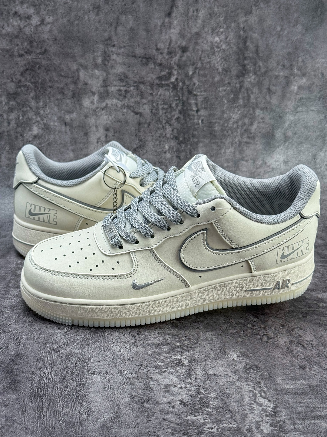 Nike Air Force 1 Low 07 白灰小勾满天星 SM6668-133 Nike Air Force 1 Low 07 白灰小勾满天星 SM6668-133