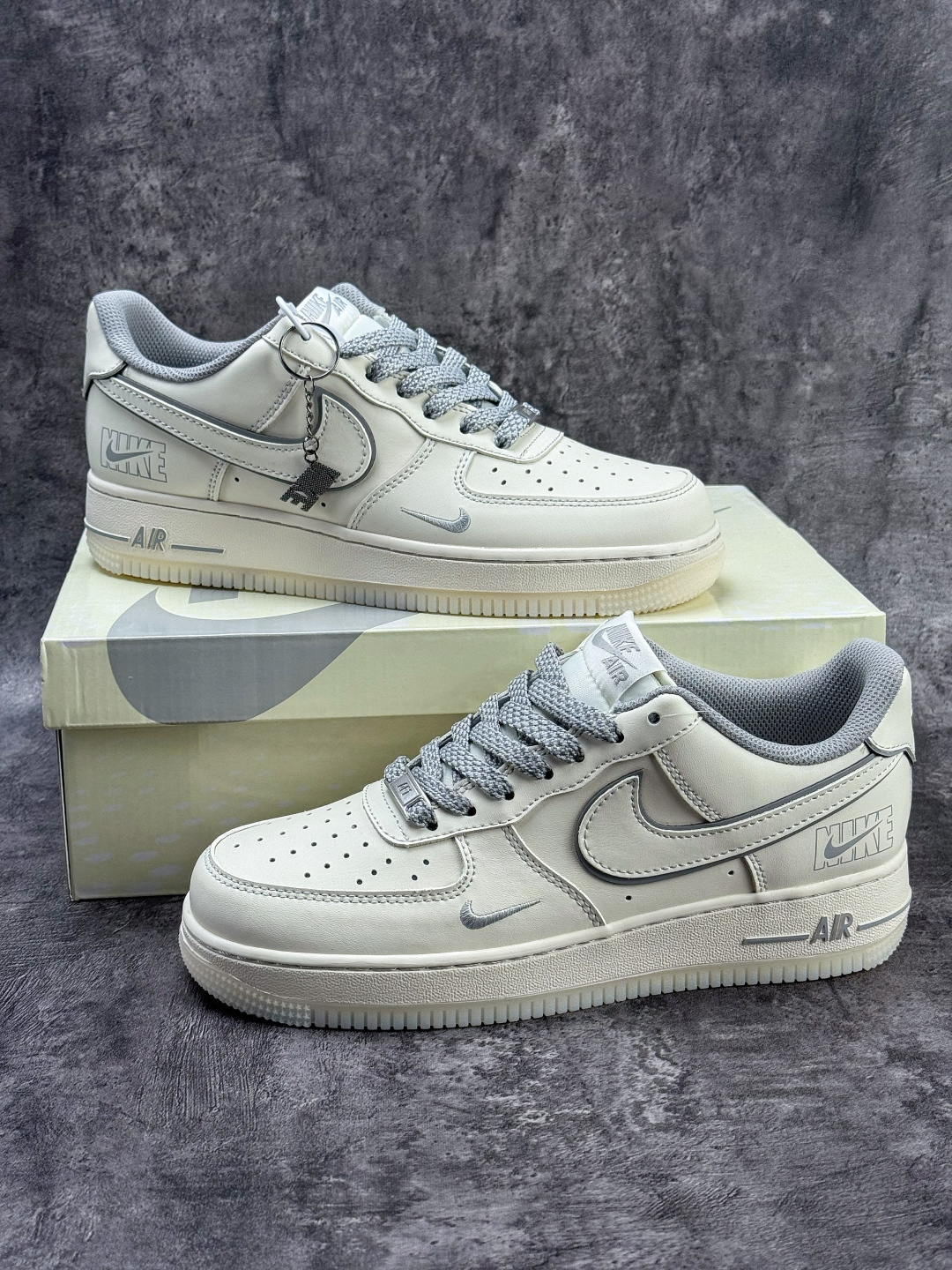 Nike Air Force 1 Low 07 白灰小勾满天星 SM6668-133 Nike Air Force 1 Low 07 白灰小勾满天星 SM6668-133