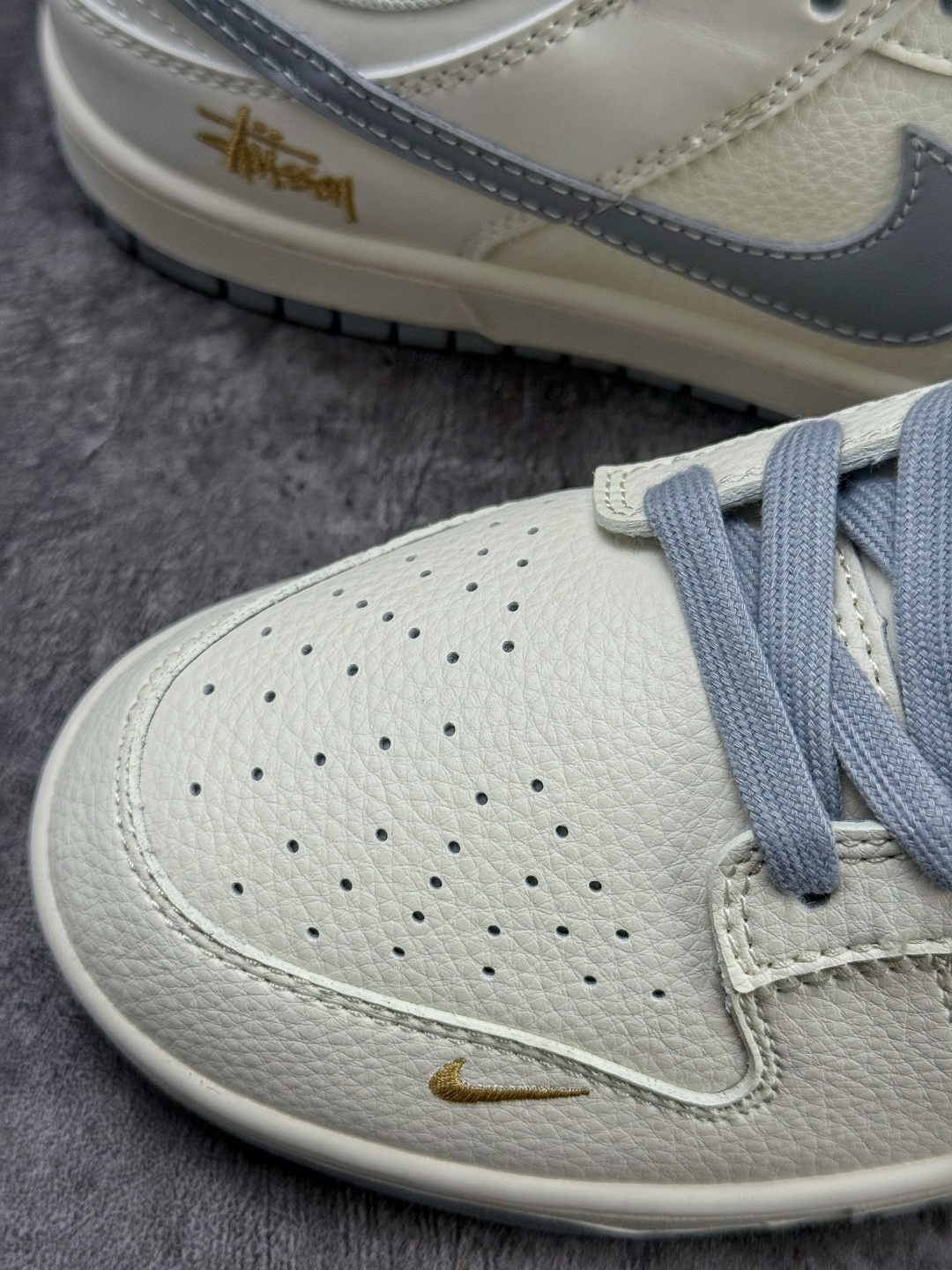 230 Nike SB Dunk Low x Stussy 白灰小勾满天星 JP1628-040