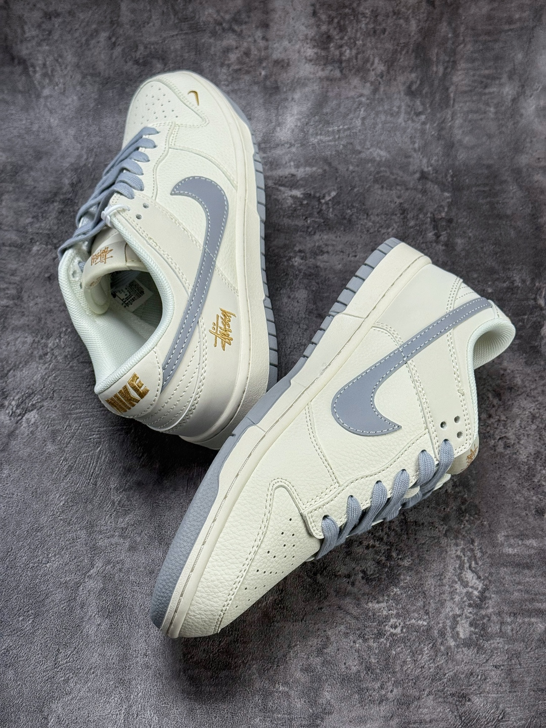 230 Nike SB Dunk Low x Stussy 白灰小勾满天星 JP1628-040