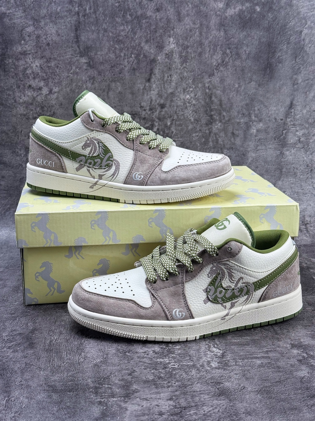 Nike Jordan Air Jordan 1 马年大吉 x GUCCI 灰白绿满天星 XX2606-006 Nike Jordan Air Jordan 1 马年大吉 x GUCCI 灰白绿满天星 XX2606-006