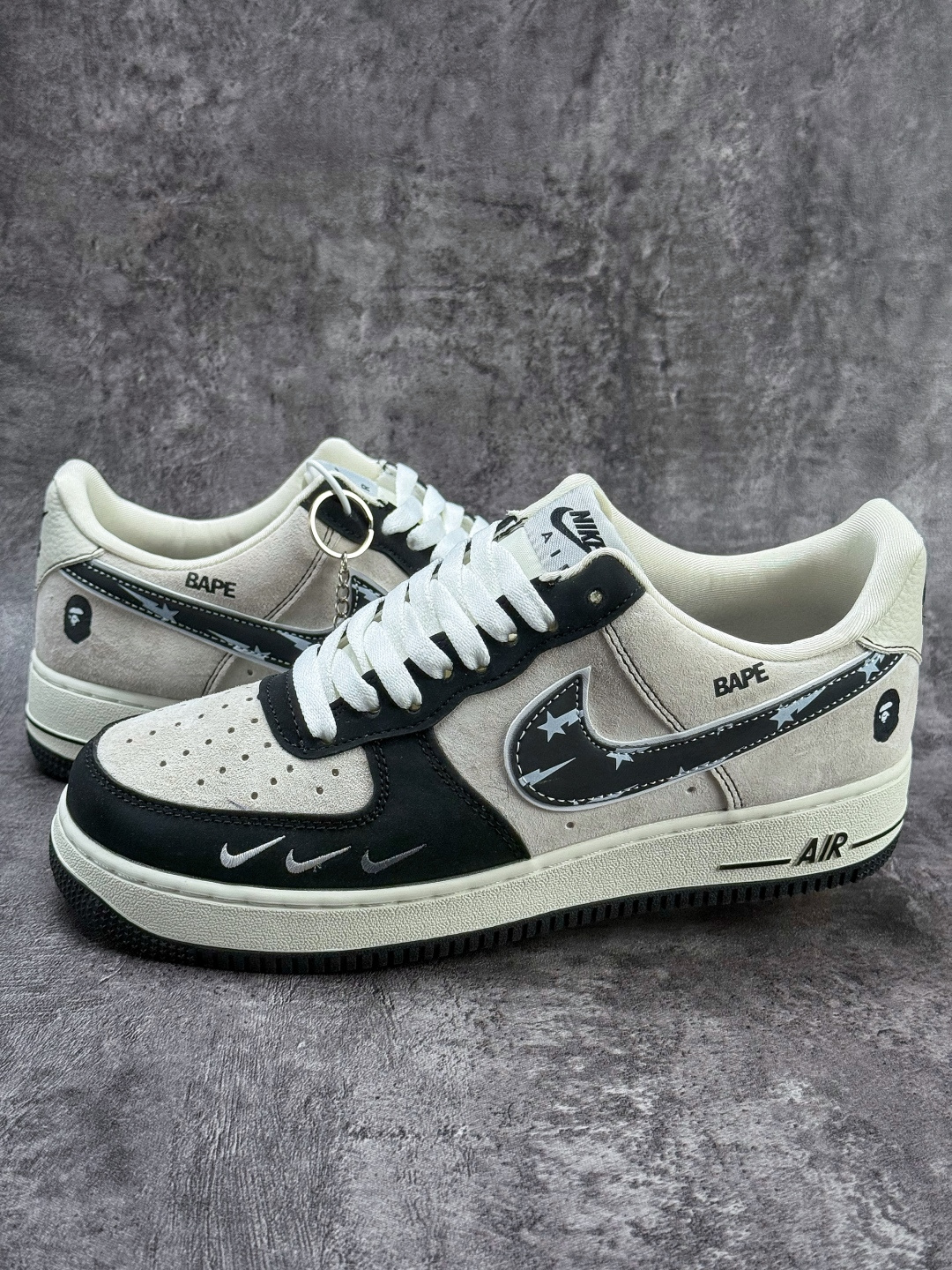 Nike Air Force 1 Low 07 x BAPE 黑白三小勾 SY1388-024 Nike Air Force 1 Low 07 x BAPE 黑白三小勾 SY1388-024