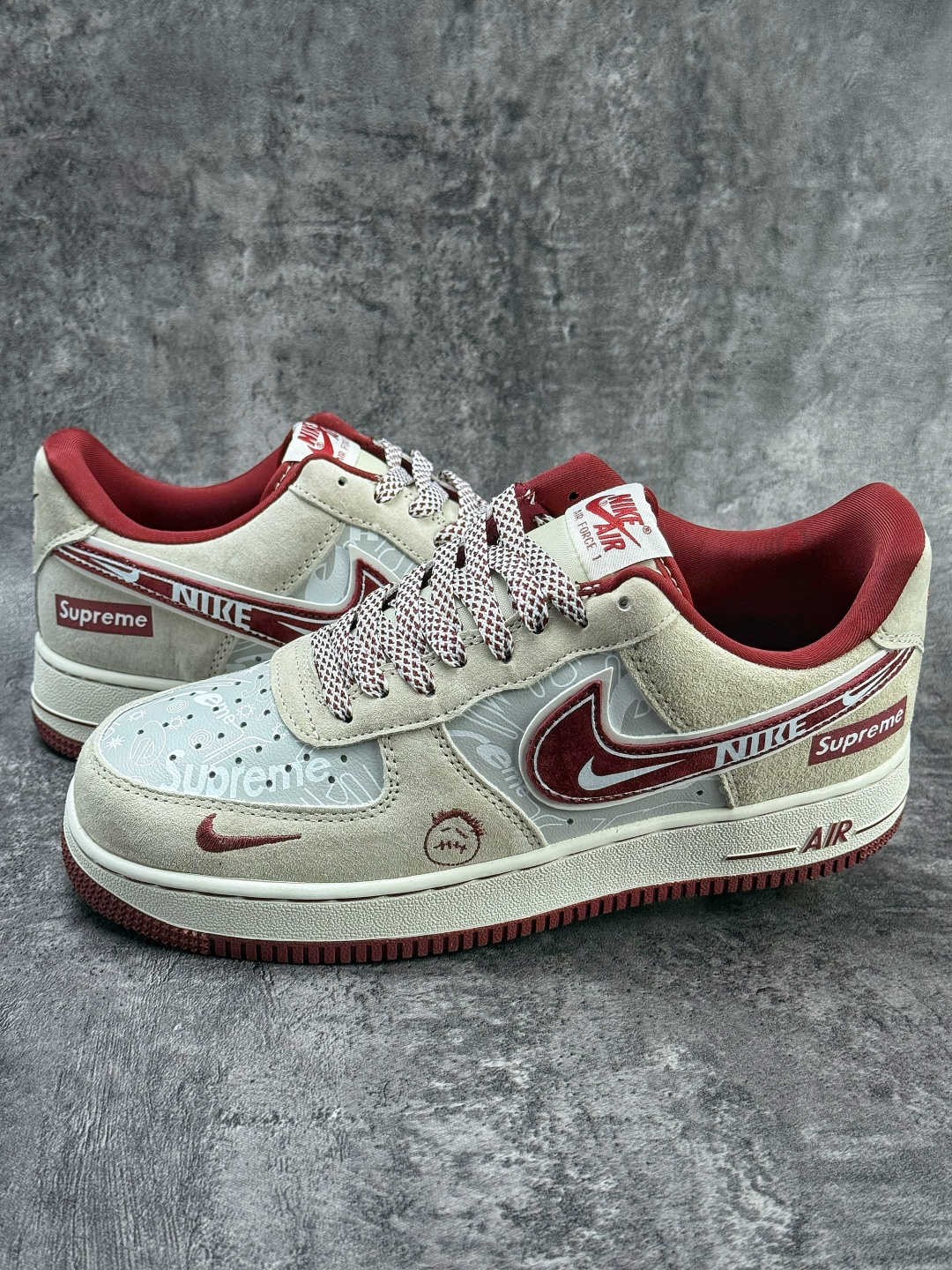 Nike Air Force 1 Low 07 x Superme 灰红小勾满天星 SS1979-012 Nike Air Force 1 Low 07 x Superme 灰红小勾满天星 SS1979-012