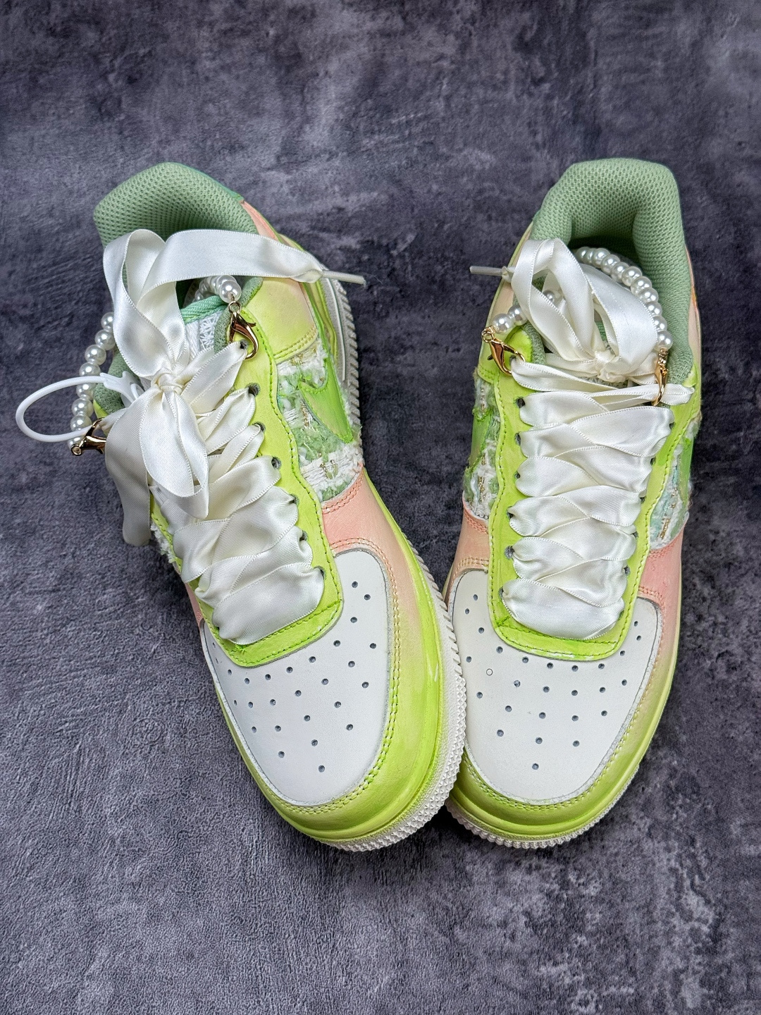 Nike Air Force 1 Low 07 绿粉渐变 FJ7740-101 Nike Air Force 1 Low 07 绿粉渐变 FJ7740-101