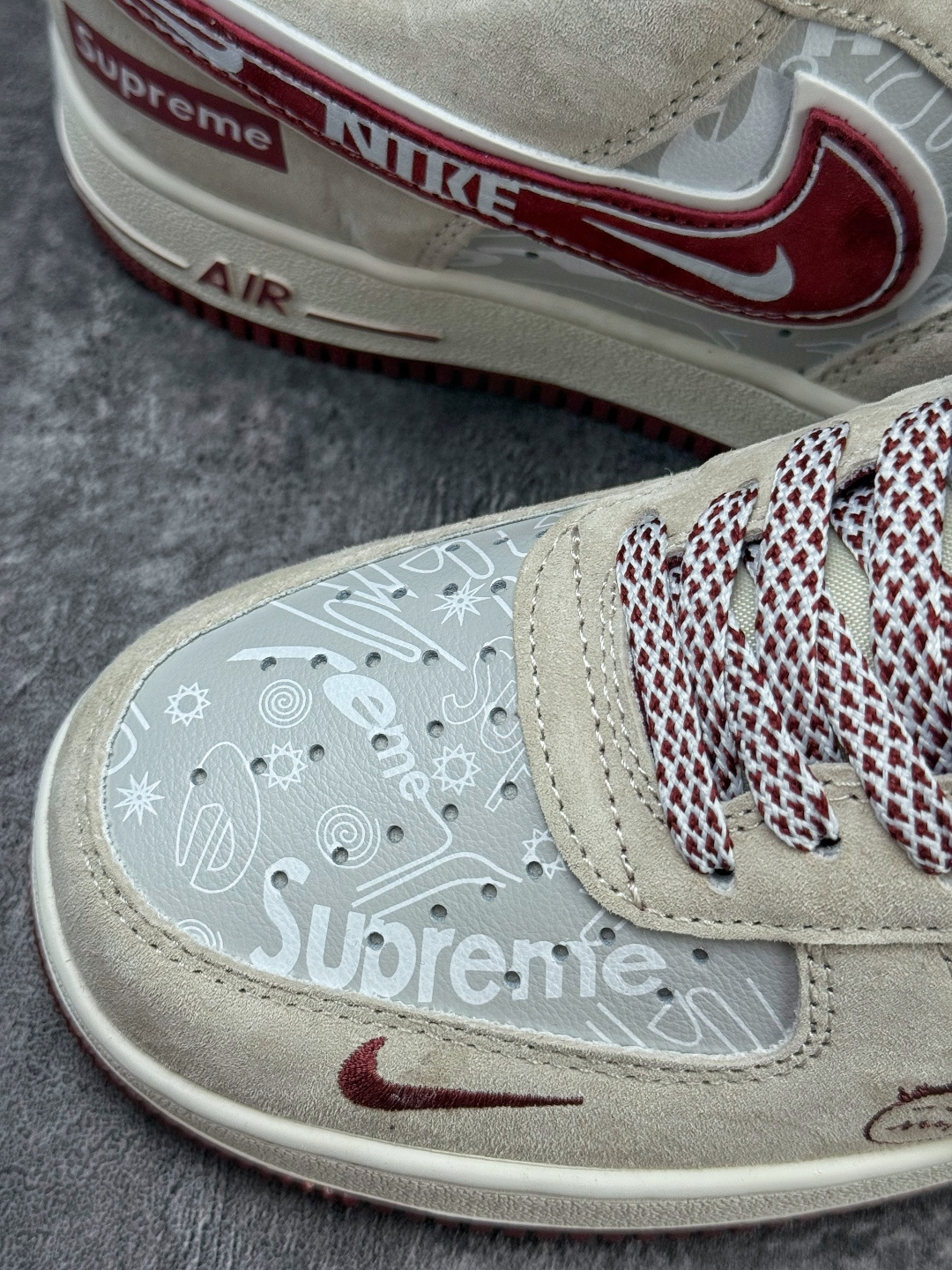 Nike Air Force 1 Low 07 x Superme 灰红小勾满天星 SS1979-012 Nike Air Force 1 Low 07 x Superme 灰红小勾满天星 SS1979-012