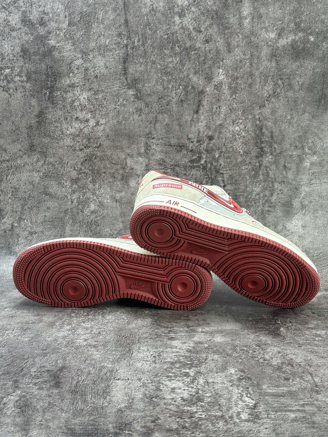 Nike Air Force 1 Low 07 x Superme 灰红小勾满天星 SS1979-012 Nike Air Force 1 Low 07 x Superme 灰红小勾满天星 SS1979-012