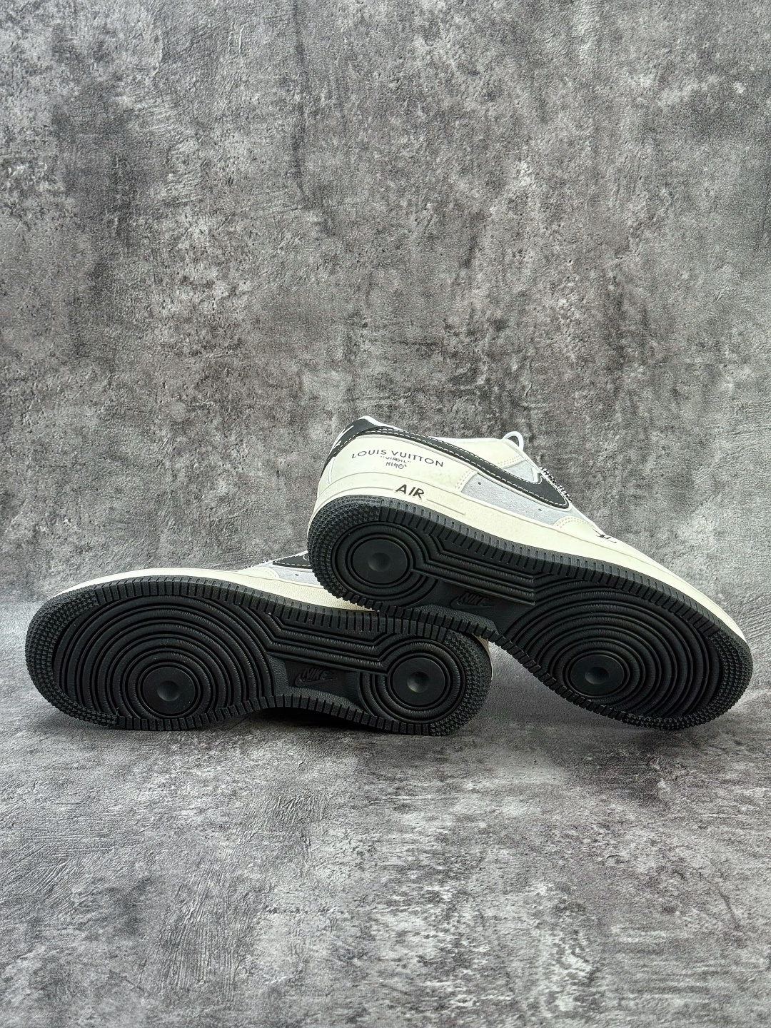 Nike Air Force 1 Low 07 x Louis Vuitton 白灰黑满天星 XD9314-619 Nike Air Force 1 Low 07 x Louis Vuitton 白灰黑满天星 XD9314-619