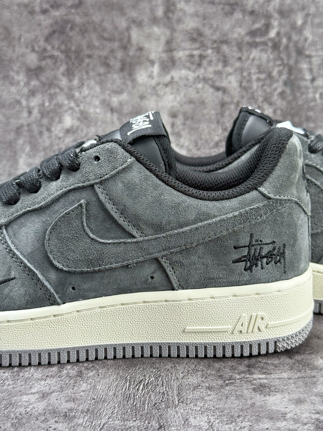 Nike Air Force 1 Low 07 x Stussy 灰黑小勾 DV5477-401 Nike Air Force 1 Low 07 x Stussy 灰黑小勾 DV5477-401