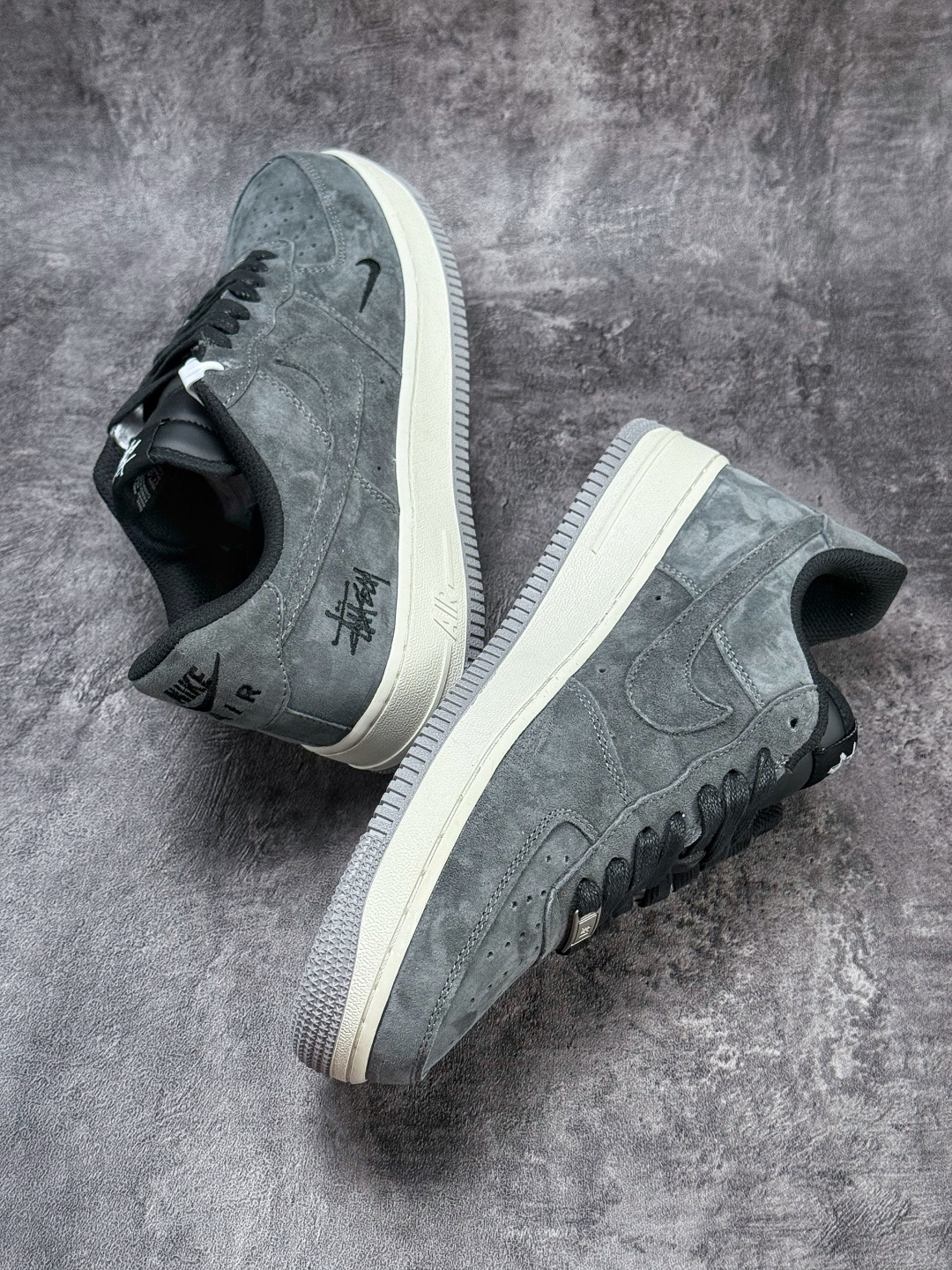 Nike Air Force 1 Low 07 x Stussy 灰黑小勾 DV5477-401 Nike Air Force 1 Low 07 x Stussy 灰黑小勾 DV5477-401
