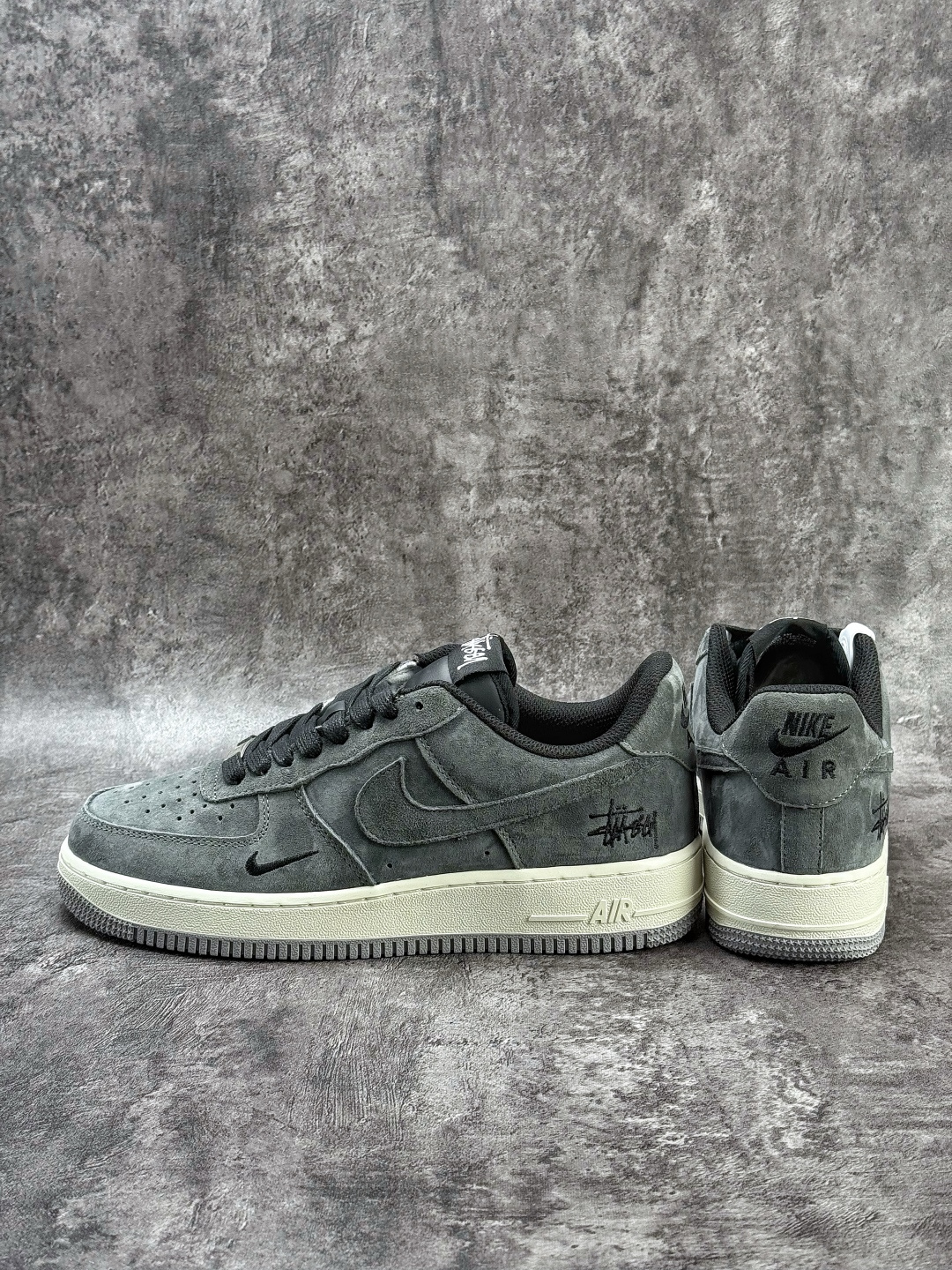 Nike Air Force 1 Low 07 x Stussy 灰黑小勾 DV5477-401 Nike Air Force 1 Low 07 x Stussy 灰黑小勾 DV5477-401