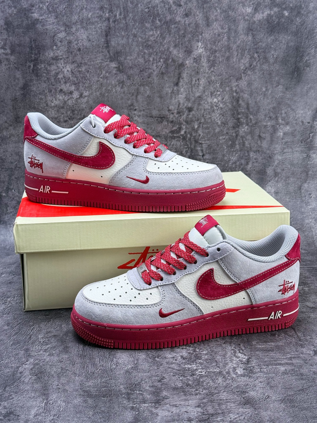 Nike Air Force 1 Low 07 x Stussy 灰白红小勾满天星 JP8028-076 Nike Air Force 1 Low 07 x Stussy 灰白红小勾满天星 JP8028-076