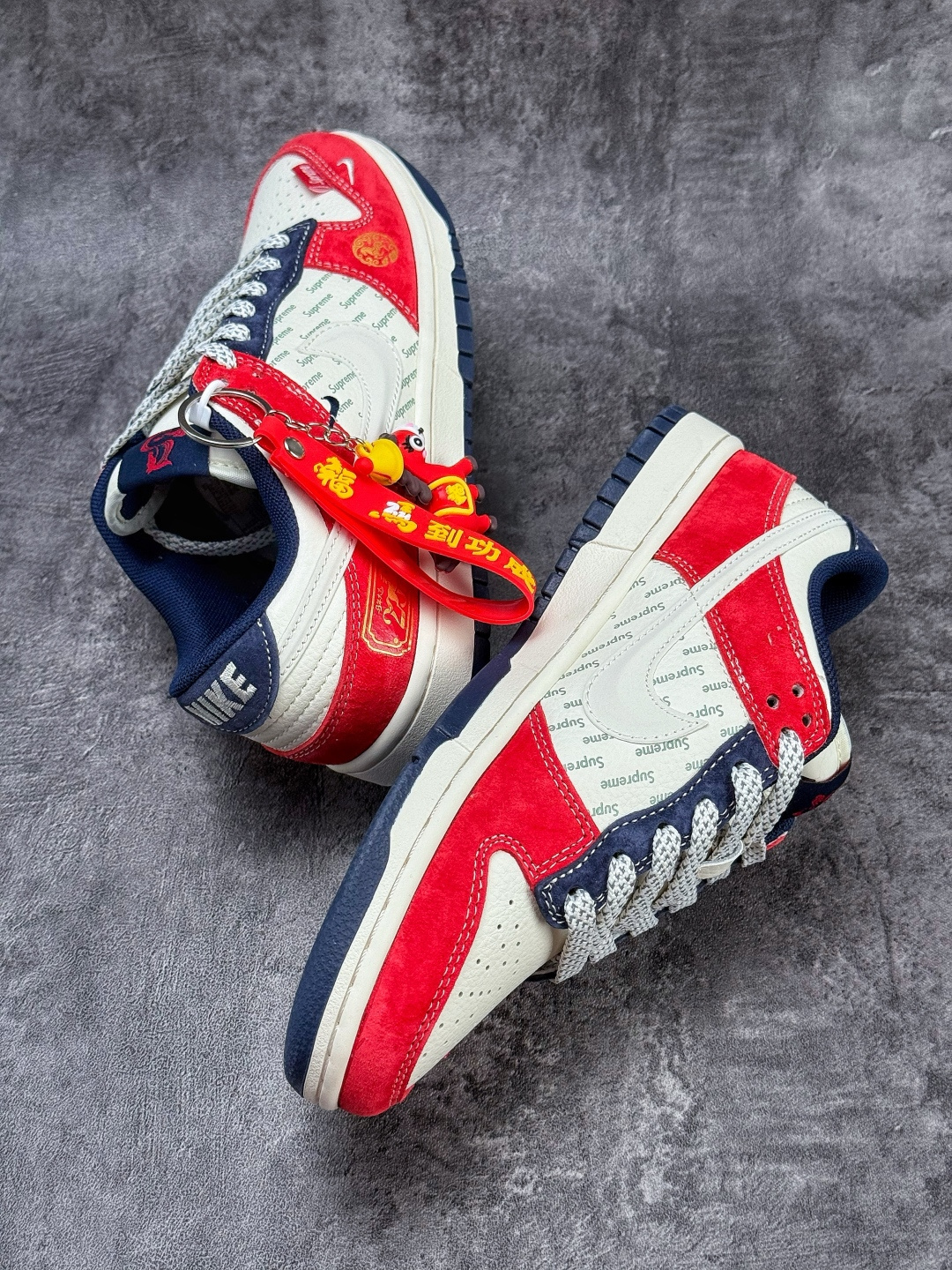 Nike SB Dunk Low 马到成功 红白蓝三小勾满天星 FC7688-209 Nike SB Dunk Low 马到成功 红白蓝三小勾满天星 FC7688-209