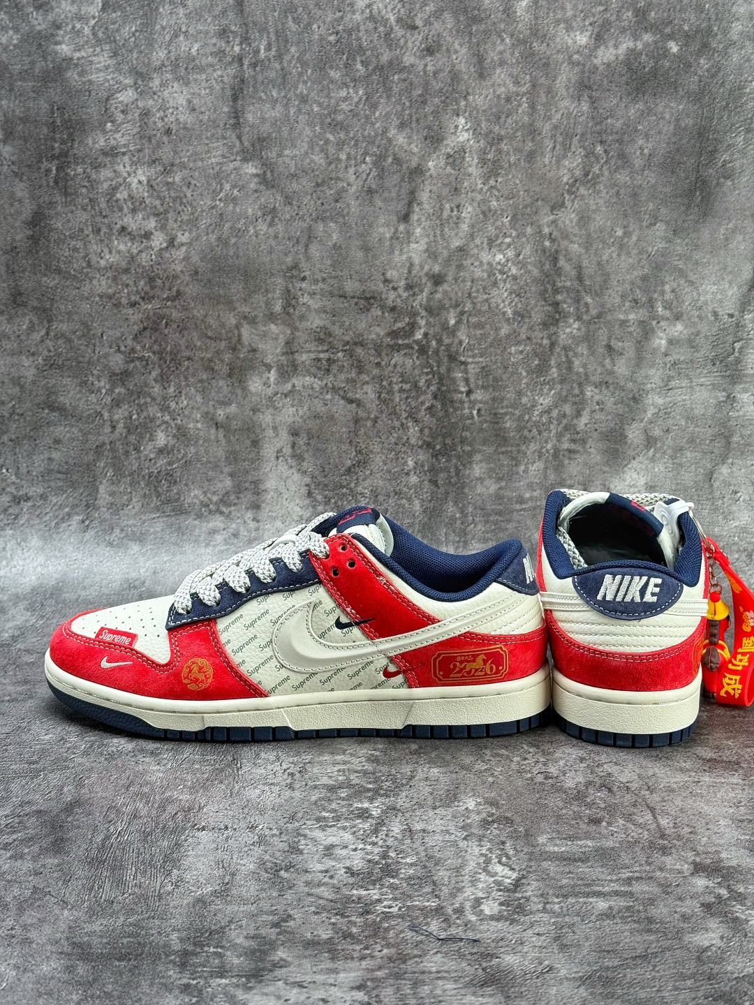 Nike SB Dunk Low 马到成功 红白蓝三小勾满天星 FC7688-209 Nike SB Dunk Low 马到成功 红白蓝三小勾满天星 FC7688-209