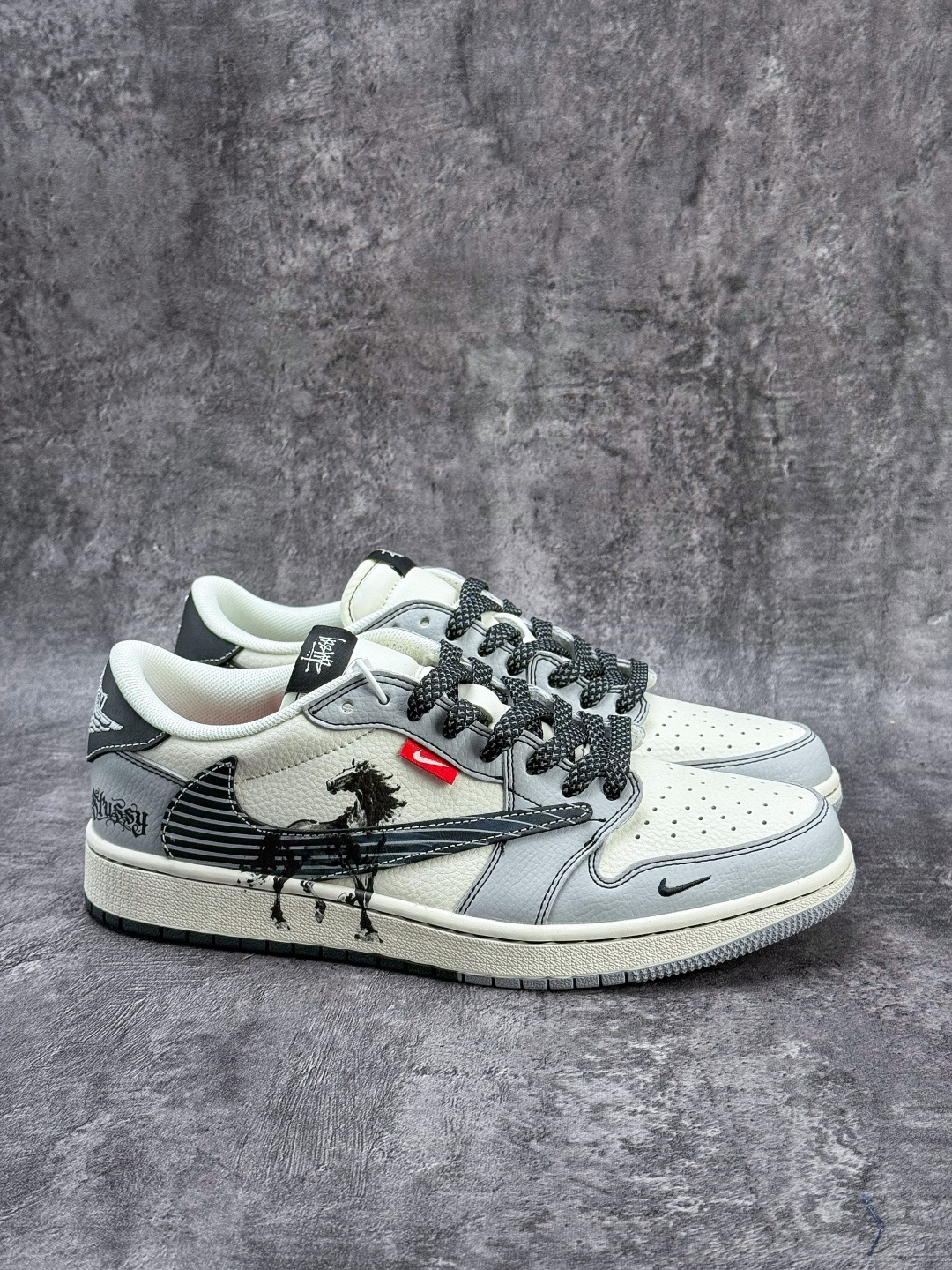 Travis Scott x Nike Air Jordan 1 Low x Stussy 马到成功 Air Jordan 1 Low 反转灰白小勾满天星倒钩 JJ3508-550 Travis Scott x Nike Air Jordan 1 Low x Stussy 马到成功 Air Jordan 1 Low 反转灰白小勾满天星倒钩 JJ3508-550