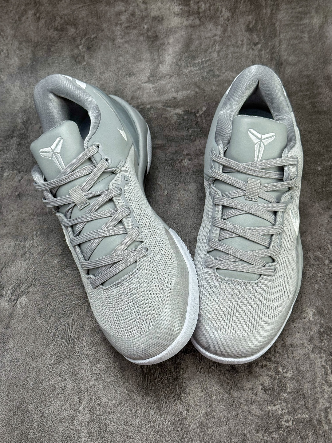 NIKE KOBE 8 EASTER 科比八代 灰白 HF9550-002 NIKE KOBE 8 EASTER 科比八代 灰白 HF9550-002