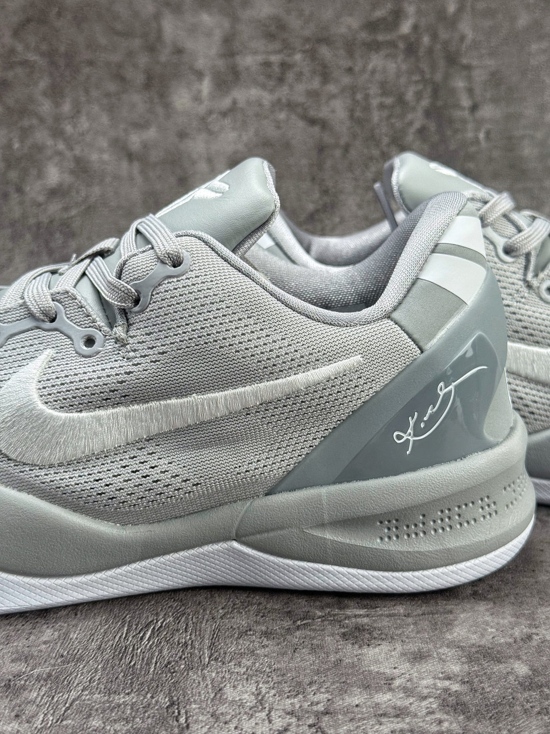 NIKE KOBE 8 EASTER 科比八代 灰白 HF9550-002 NIKE KOBE 8 EASTER 科比八代 灰白 HF9550-002