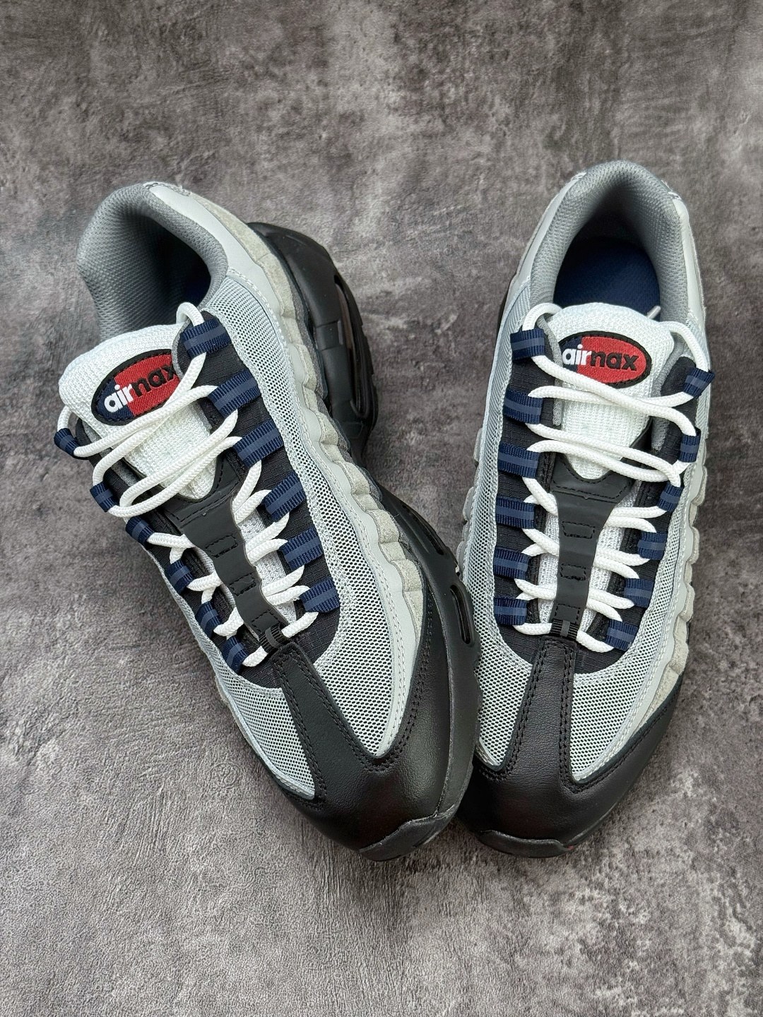 NIKE AIR MAX 95 SP 耐克 气垫复古慢跑百搭鞋休闲运动鞋 DM0011-007 NIKE AIR MAX 95 SP 耐克 气垫复古慢跑百搭鞋休闲运动鞋 DM0011-007