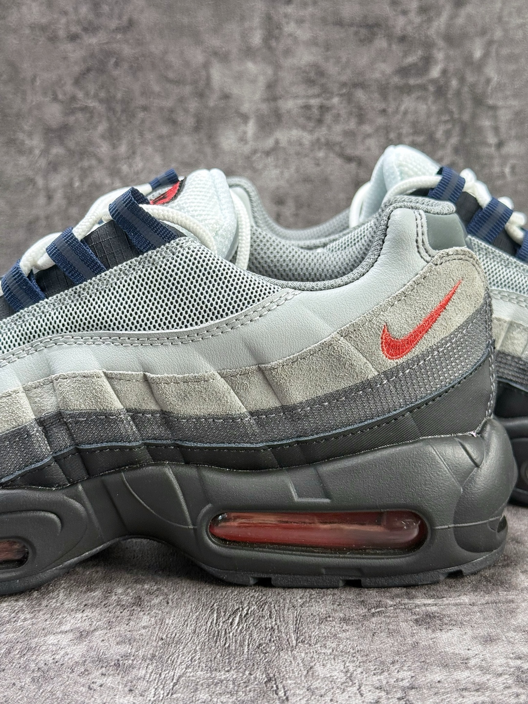 NIKE AIR MAX 95 SP 耐克 气垫复古慢跑百搭鞋休闲运动鞋 DM0011-007 NIKE AIR MAX 95 SP 耐克 气垫复古慢跑百搭鞋休闲运动鞋 DM0011-007