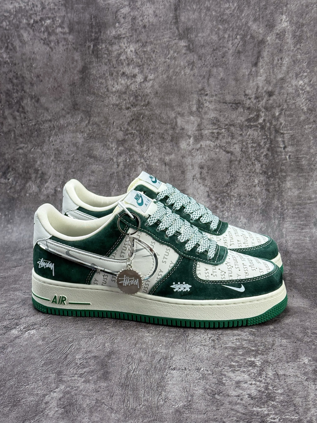 Nike Air Force 1 Low 07 x Stussy 绿白小勾满天星 SY1388-023 Nike Air Force 1 Low 07 x Stussy 绿白小勾满天星 SY1388-023