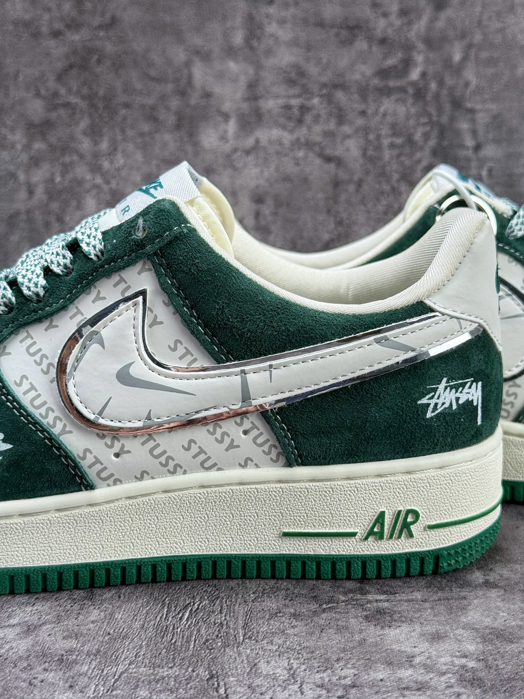 Nike Air Force 1 Low 07 x Stussy 绿白小勾满天星 SY1388-023 Nike Air Force 1 Low 07 x Stussy 绿白小勾满天星 SY1388-023