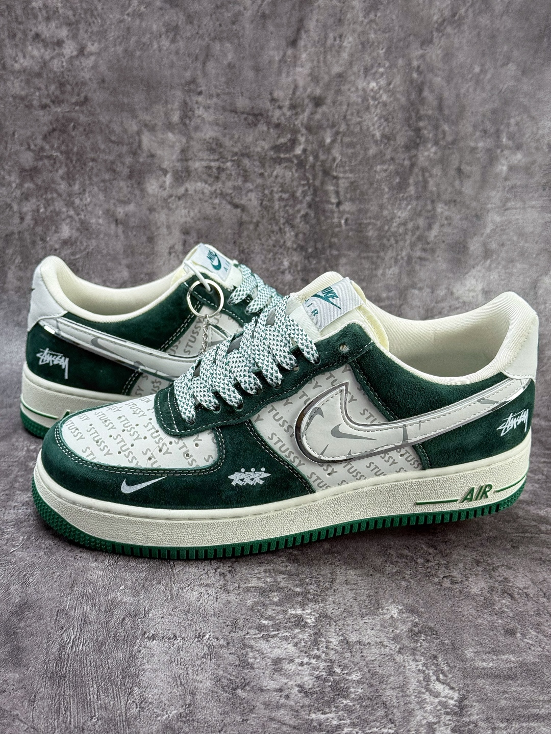 Nike Air Force 1 Low 07 x Stussy 绿白小勾满天星 SY1388-023 Nike Air Force 1 Low 07 x Stussy 绿白小勾满天星 SY1388-023